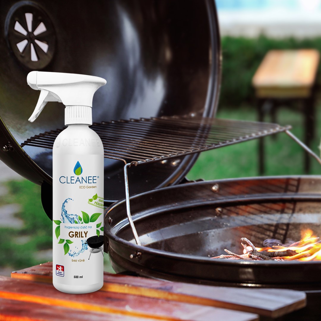 Lahev čističe na trouby a grily CLEANEE 500 ml u grilu